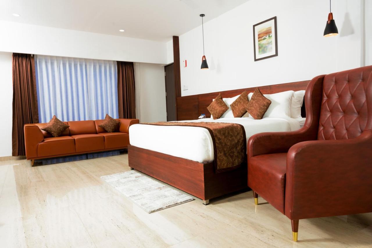 The Runway Hotel Kochi Exteriér fotografie